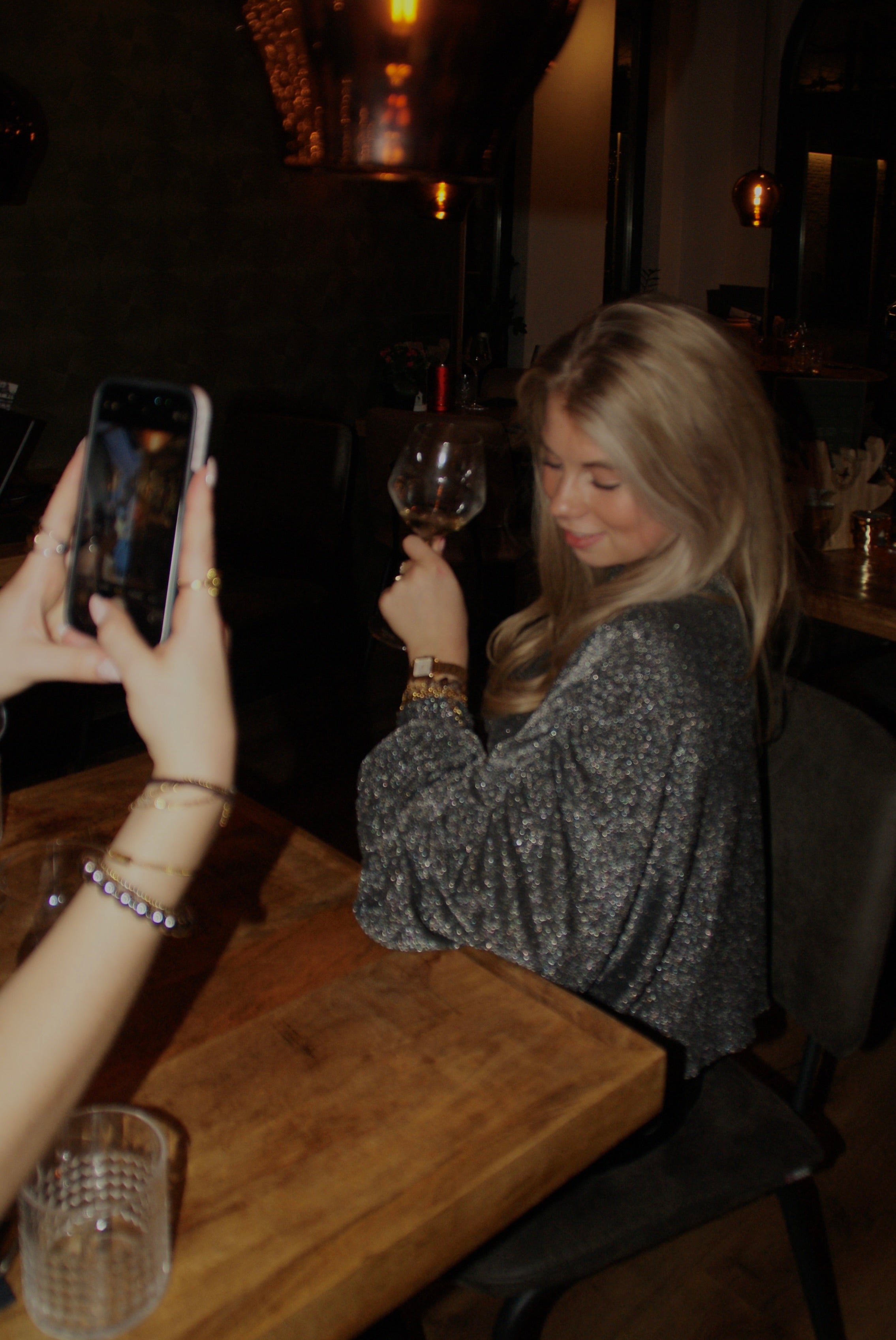 Glitter longsleeve elastiek zilver