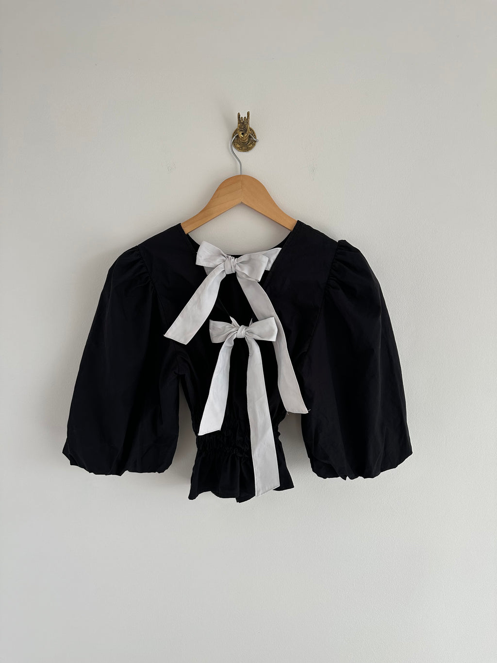 Bow blouse elastiek zwart