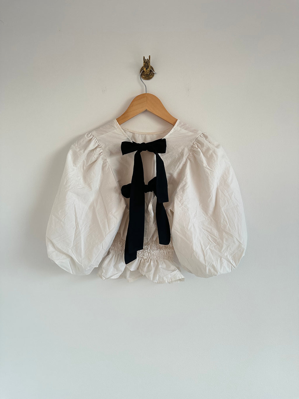 Bow blouse elastiek wit